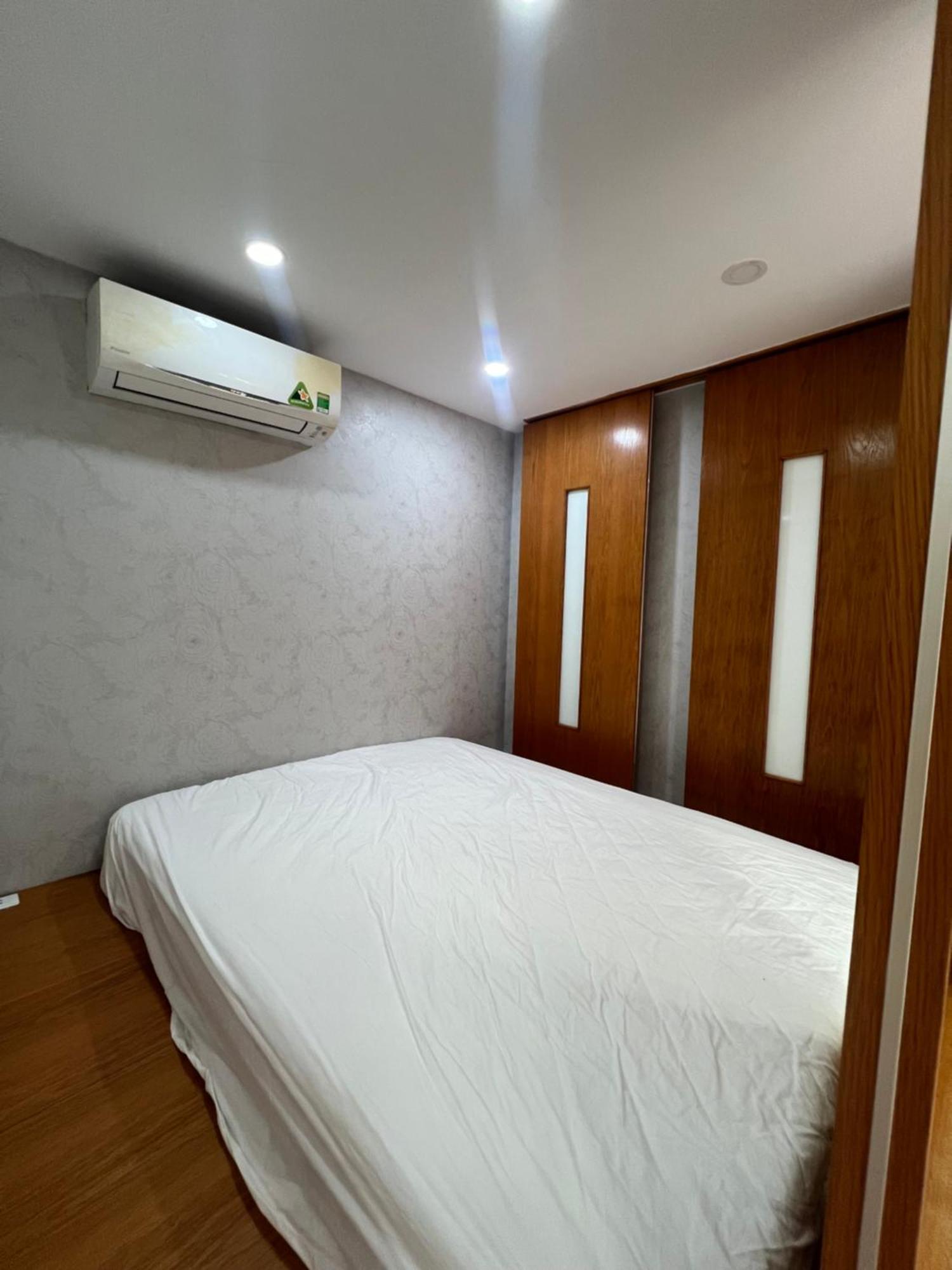 Ho Cao Cap Am Cung Va Hien Dai Phong Cach Nhat Apartment