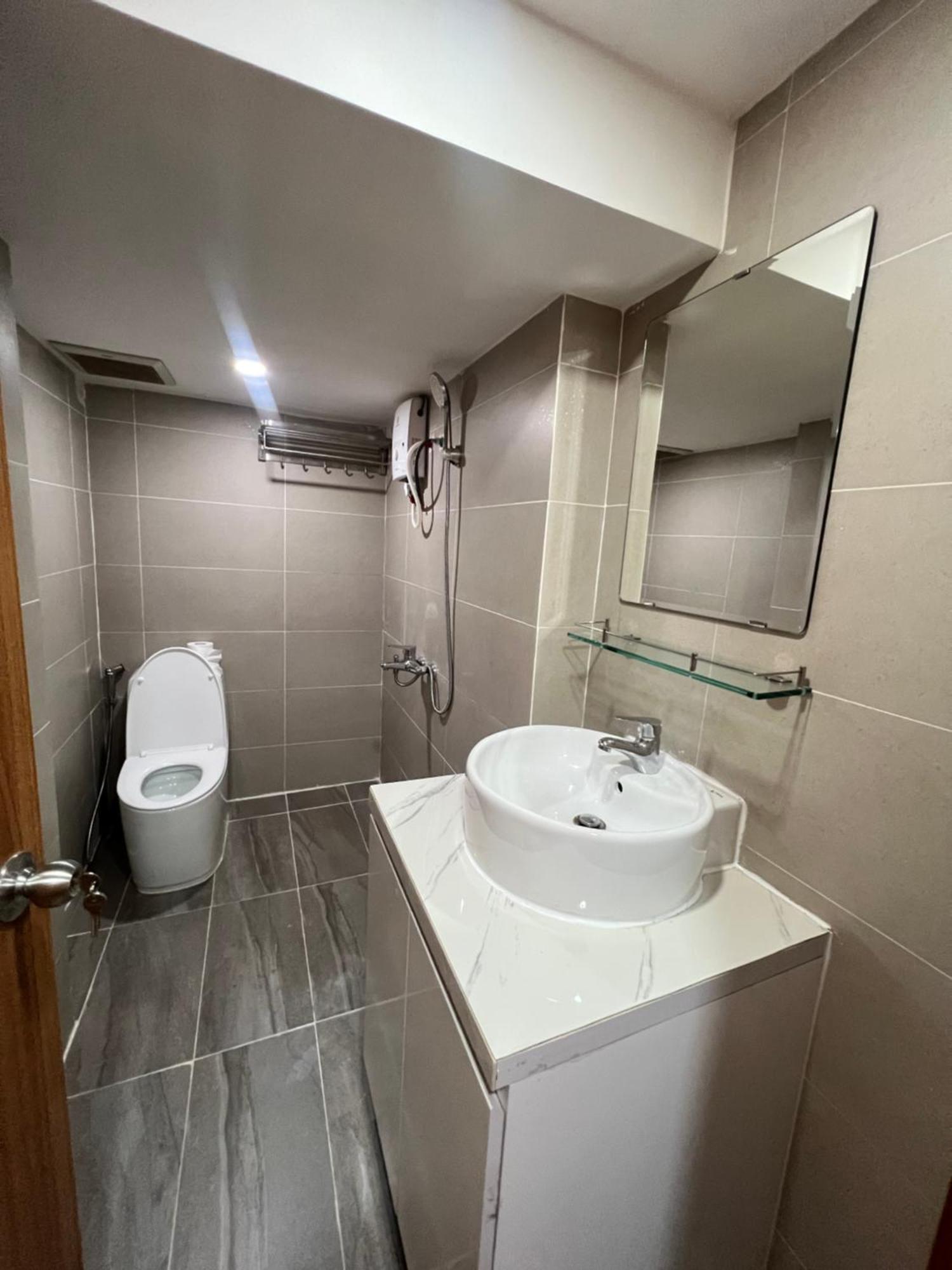 Ho Cao Cap Am Cung Va Hien Dai Phong Cach Nhat Apartment Ho Chi Minh City